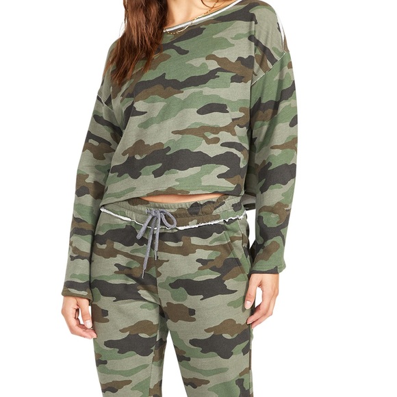 NEW! BB Dakota Camo Matching Lounge Set - NWT - Picture 4 of 5